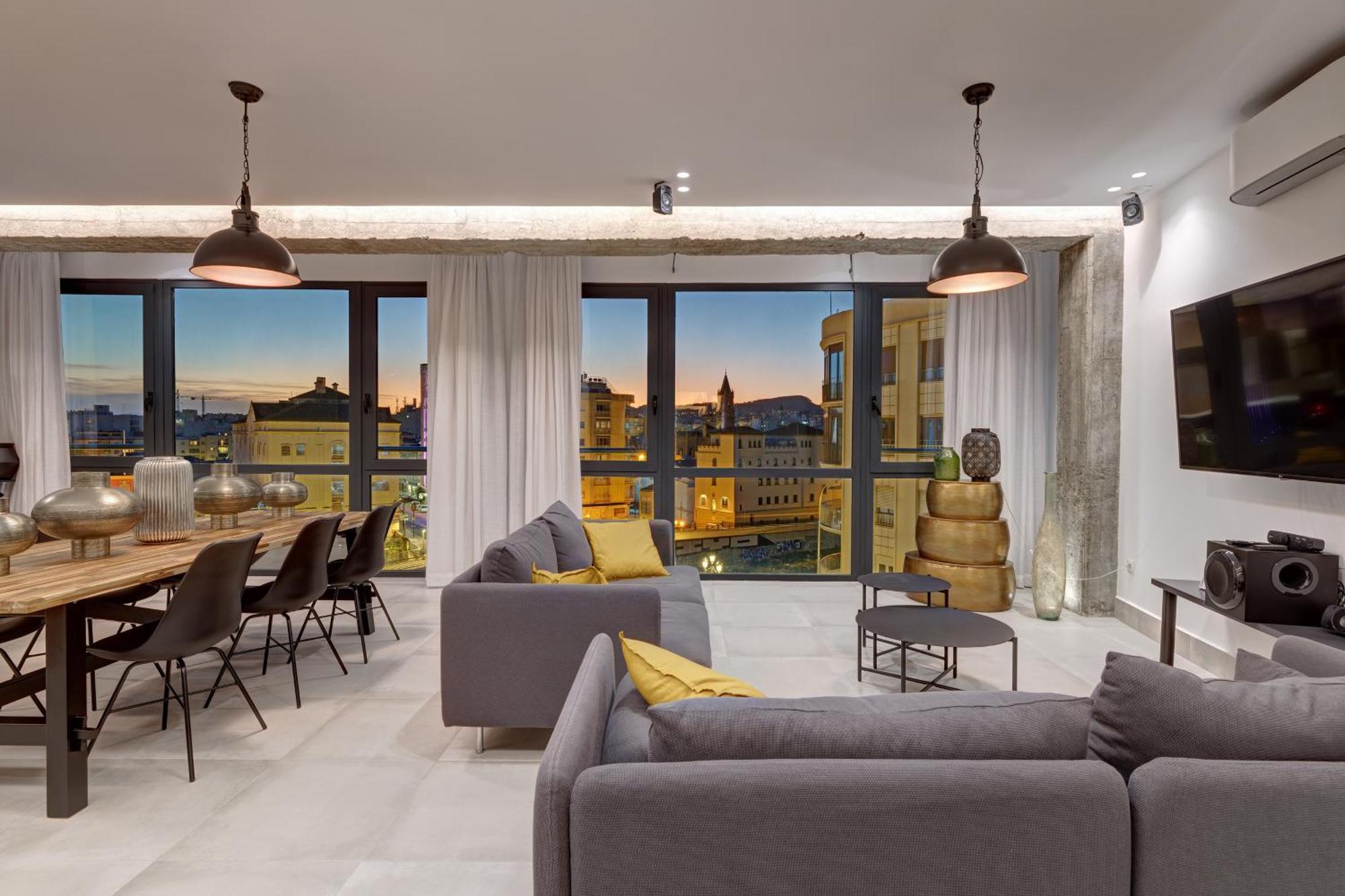 Apartment Tribuna Center By Seric,15' Walking To The Beach มาลากา ภายนอก รูปภาพ